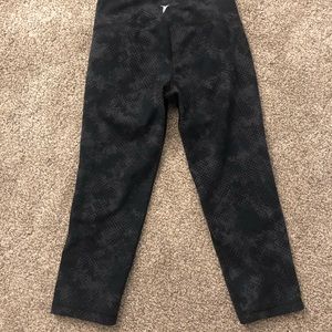 Old navy cropped leggings